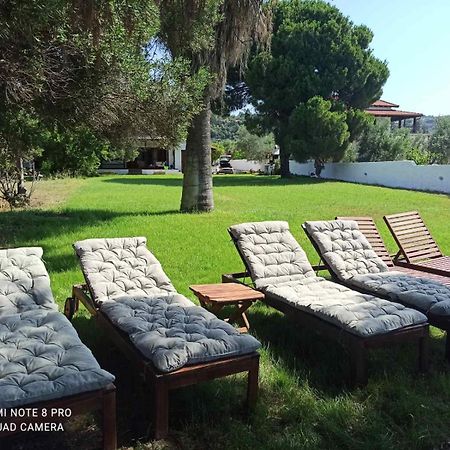 Seafront Villa Joan Néa Skióni Eksteriør bilde